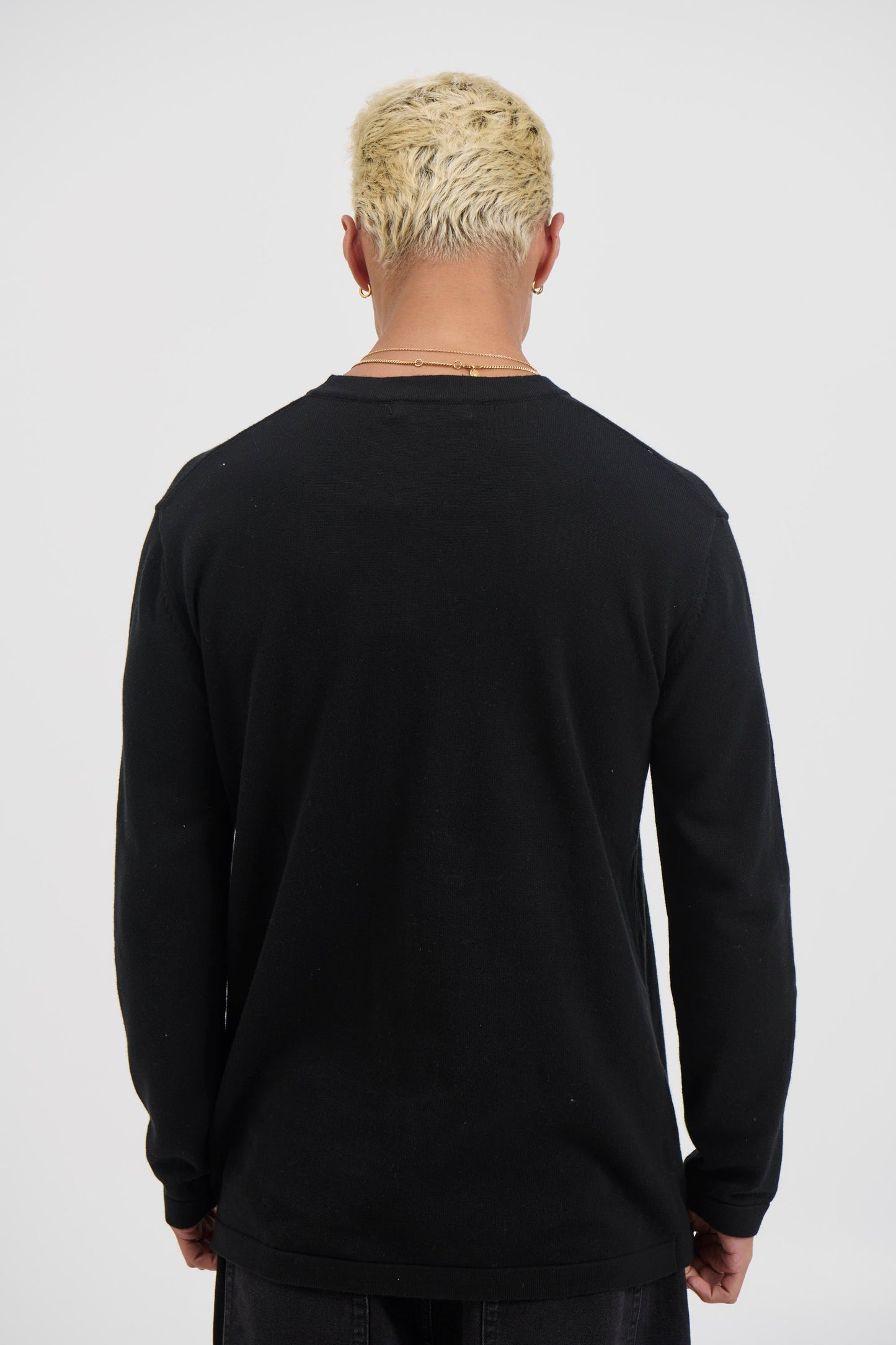 Jackson Fitted Henley Black