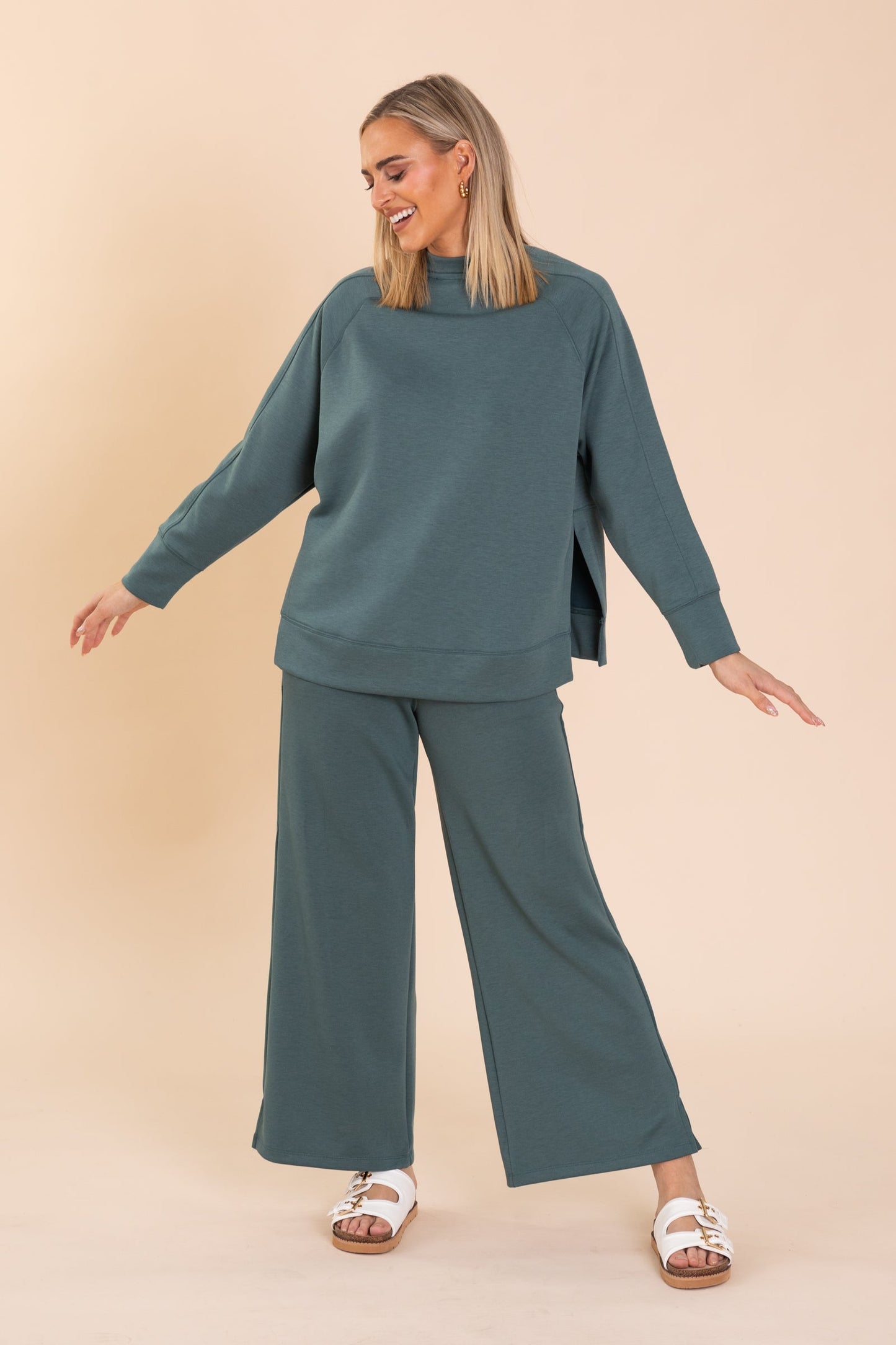 Ash Jade Scuba Round Neck Pullover With Side Slit