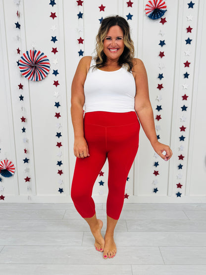 MOCO Exclusive Red Capri Leggings
