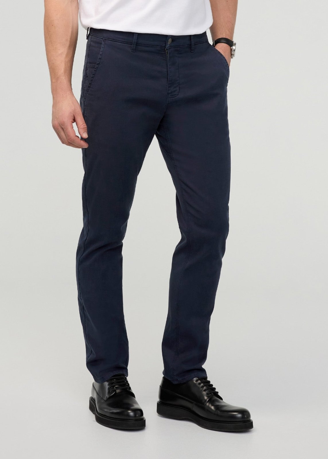 Live Lite Relaxed Taper Chino - Navy