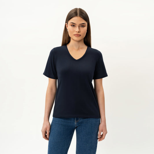 Fitted V-neck Pima T-shirt