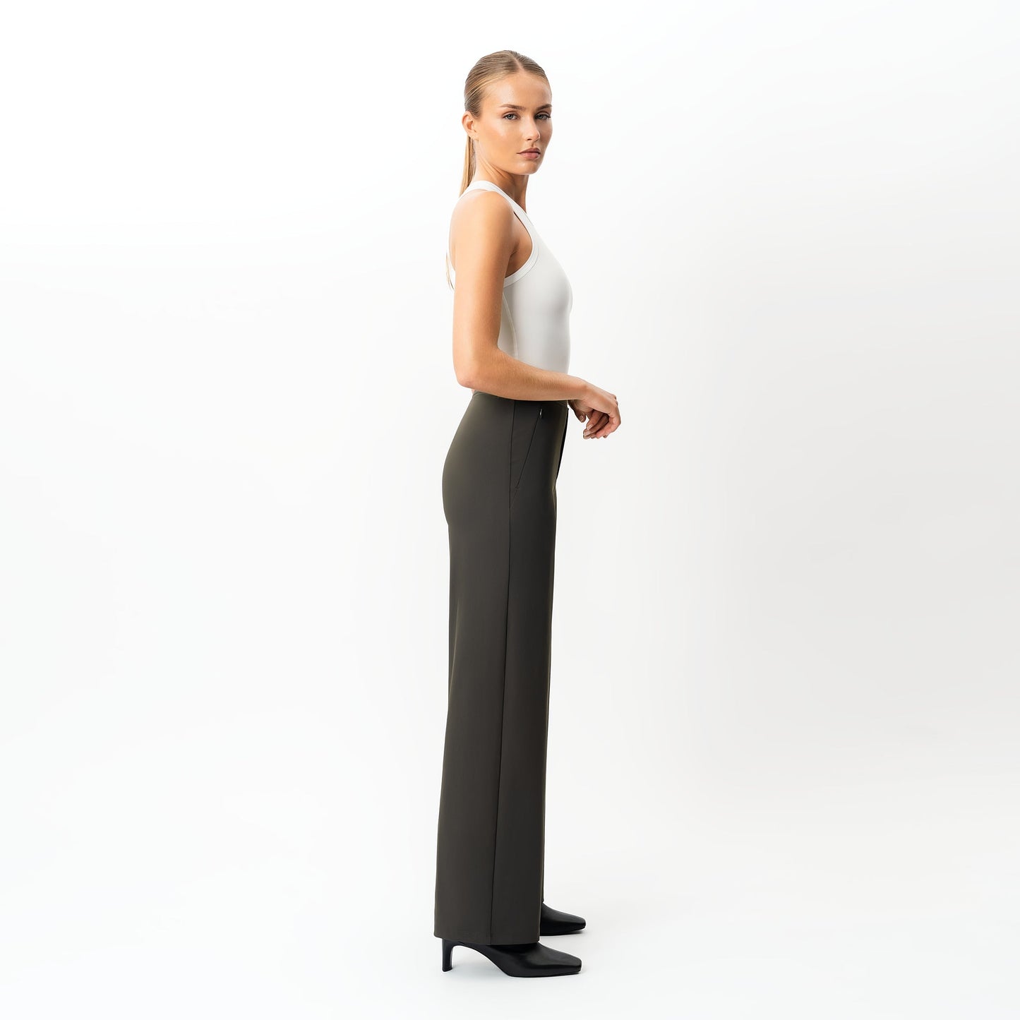 Asana Relaxed Straight Pant