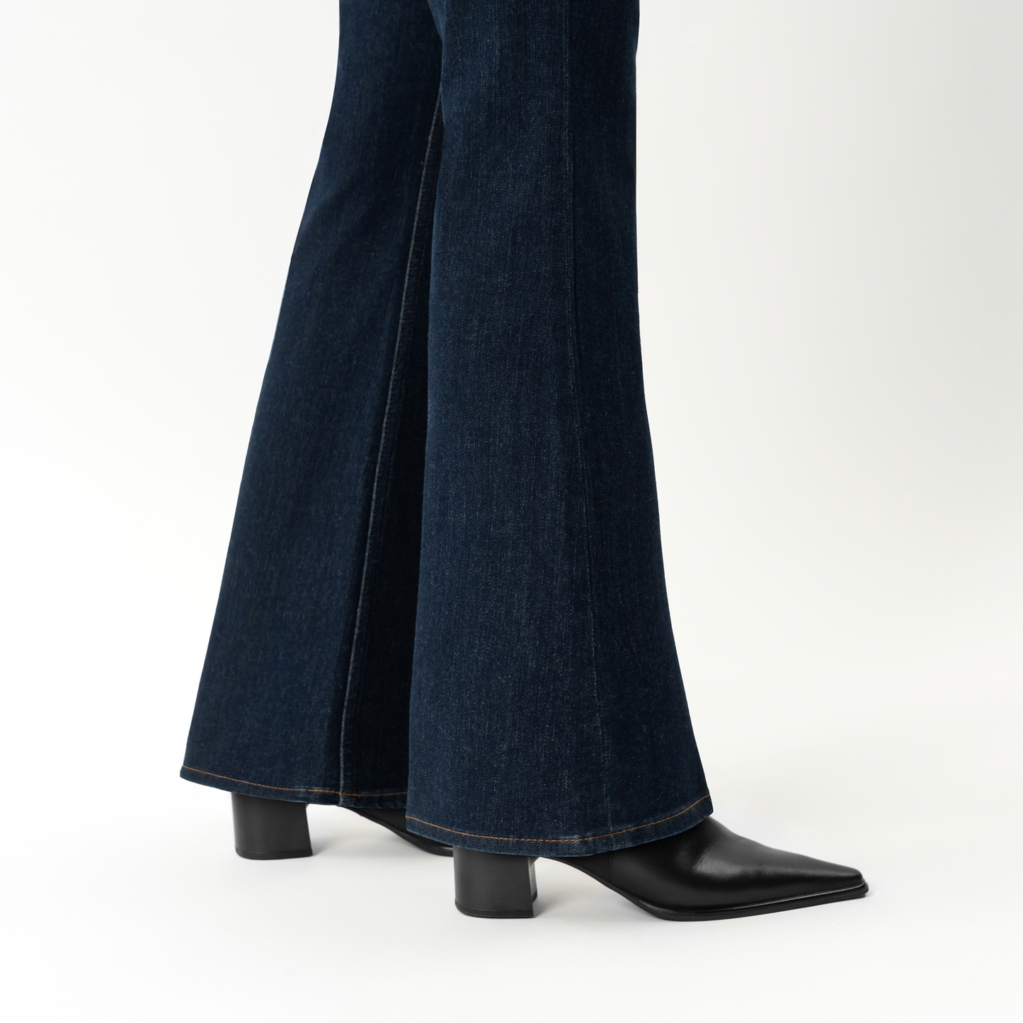 Bootcut ComfortDenim™ Jeans