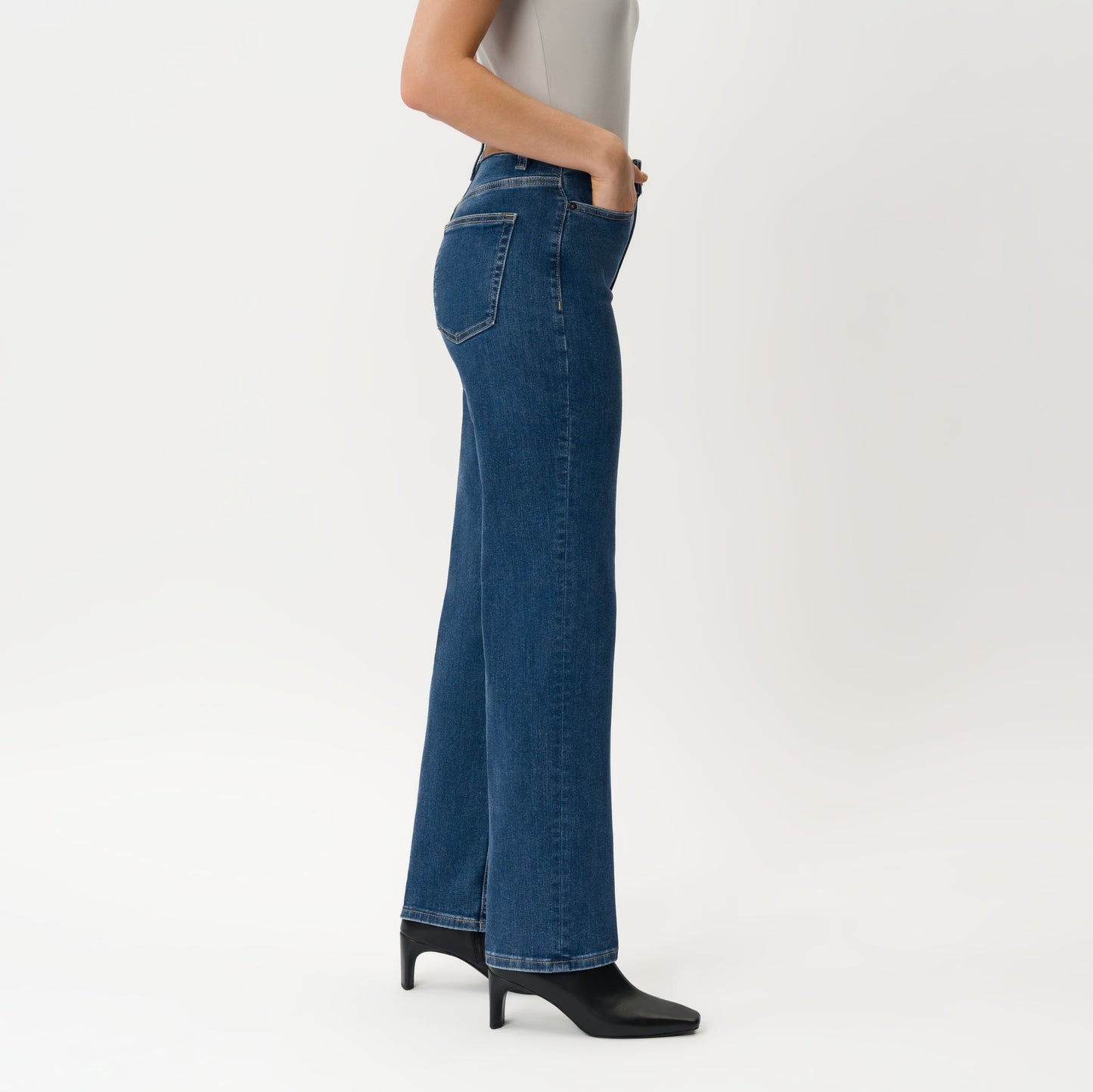 Classic Straight ComfortDenim™ Jeans