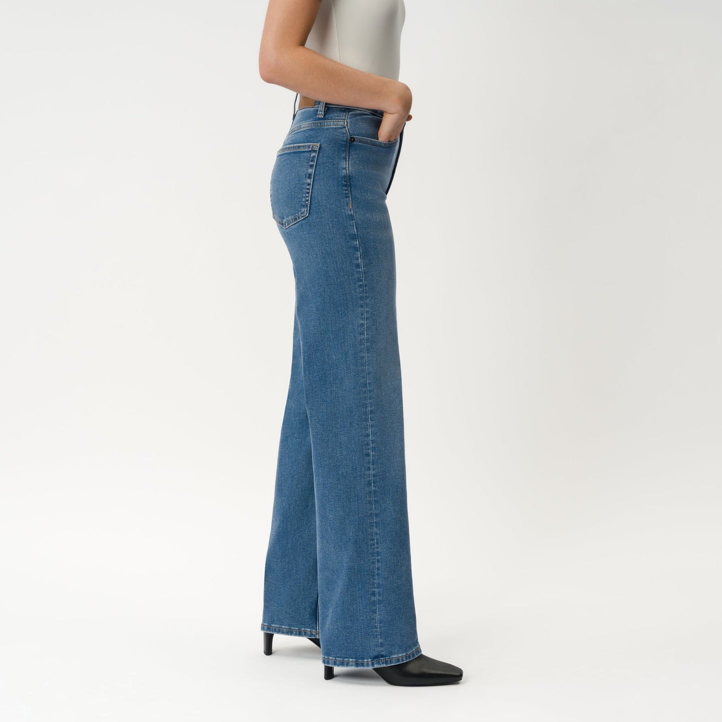 Relaxed ComfortDenim™ Jeans