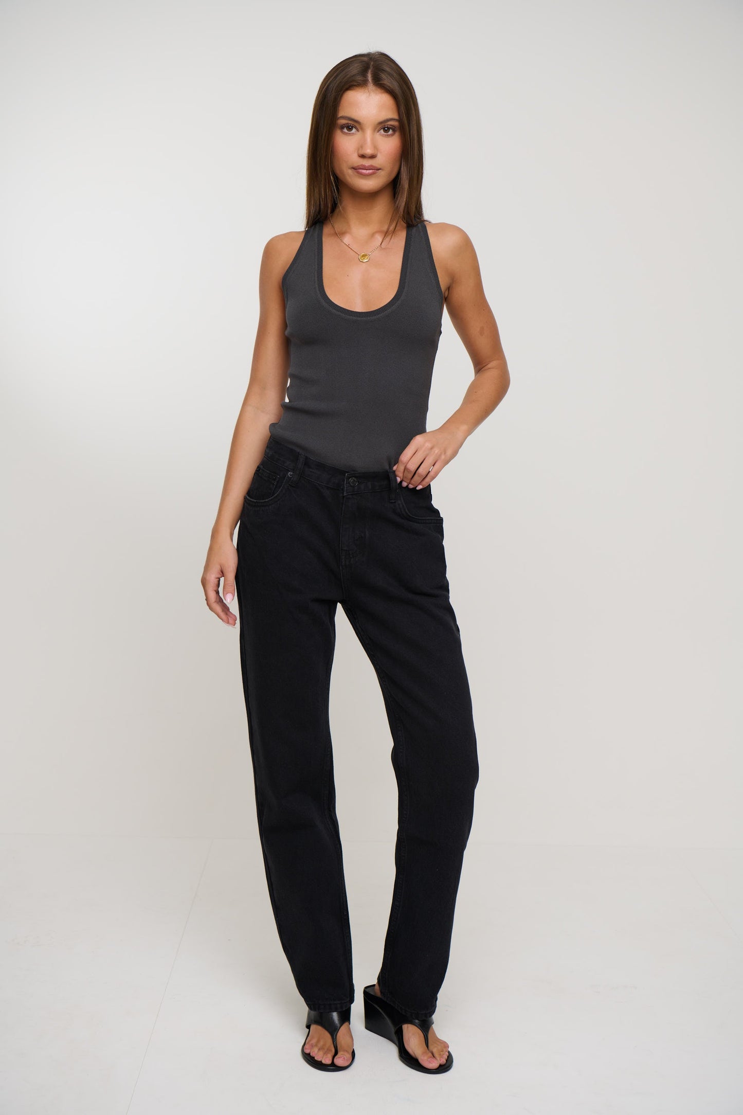 Julia Jean Backstage Black