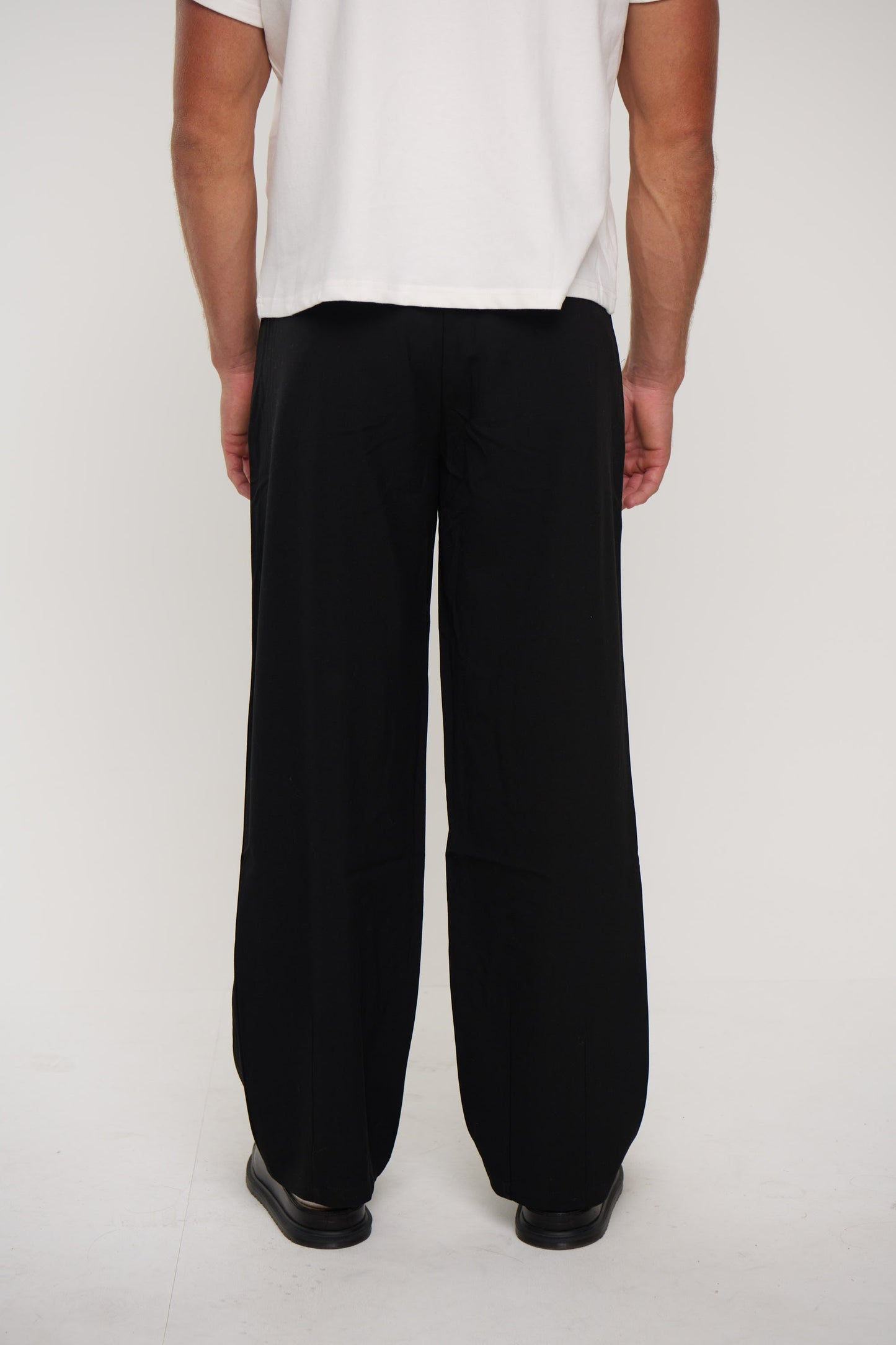 Lenny Pleat Straight Pant Black