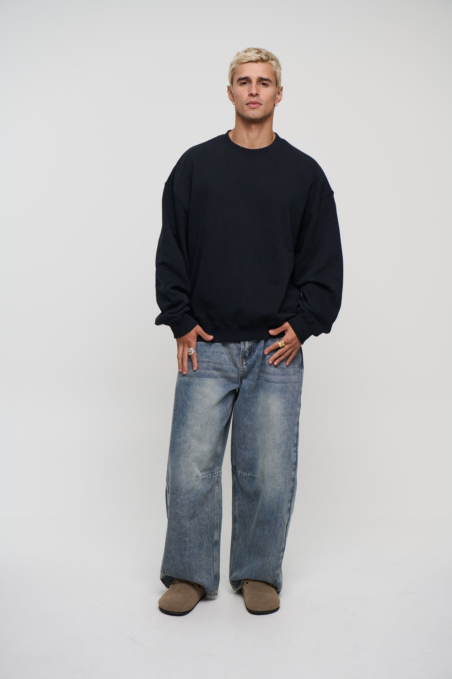 Caddy Crew Jumper Black