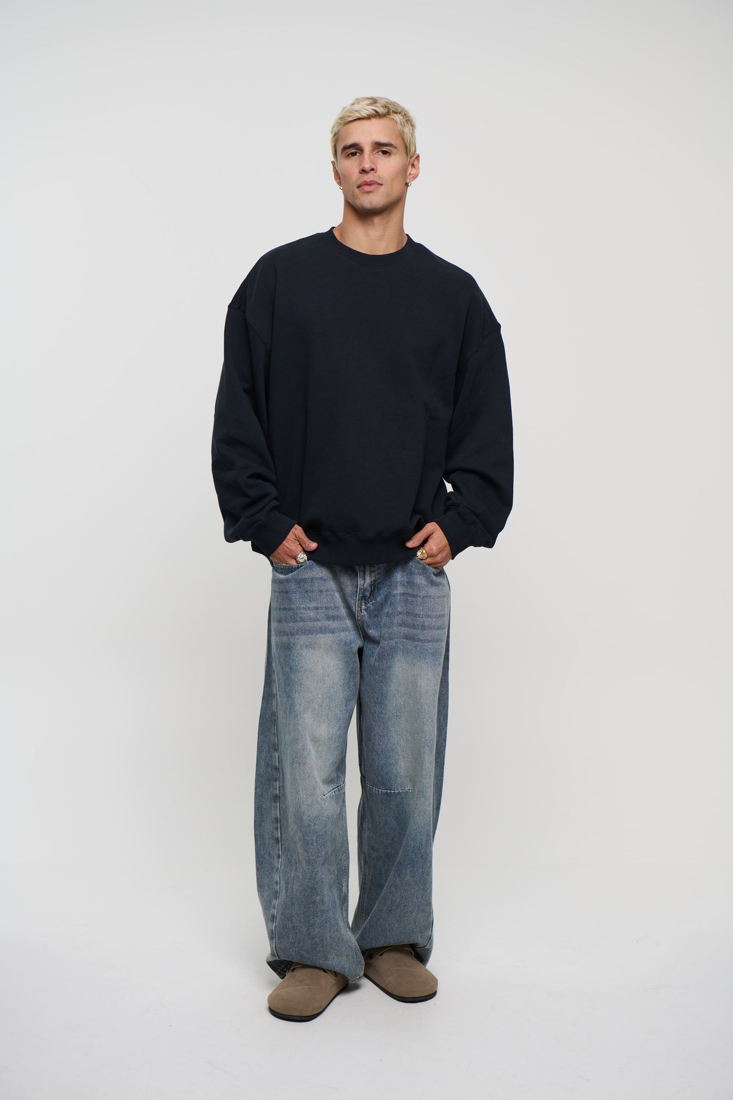 Caddy Crew Jumper Black