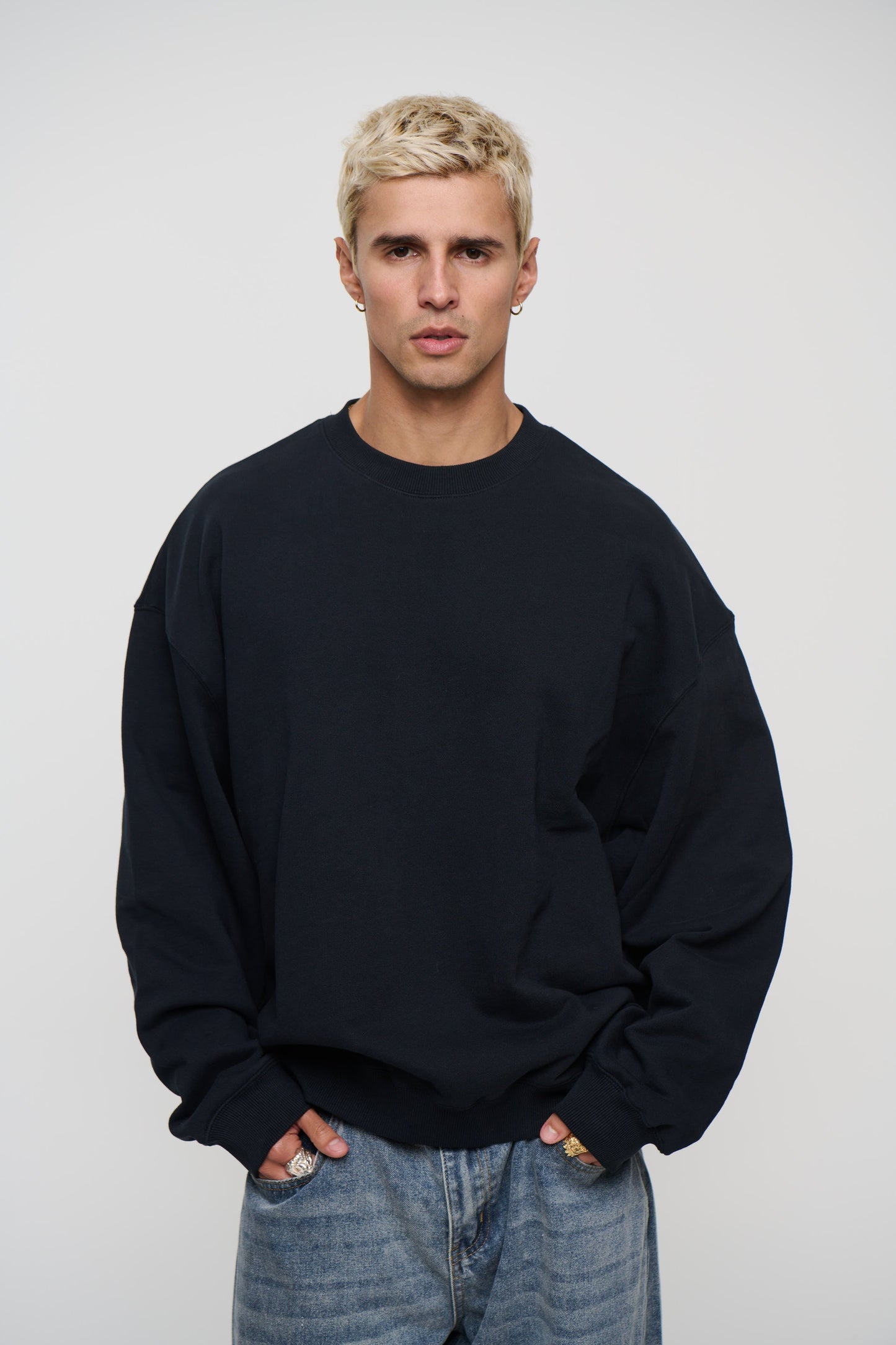 Caddy Crew Jumper Black