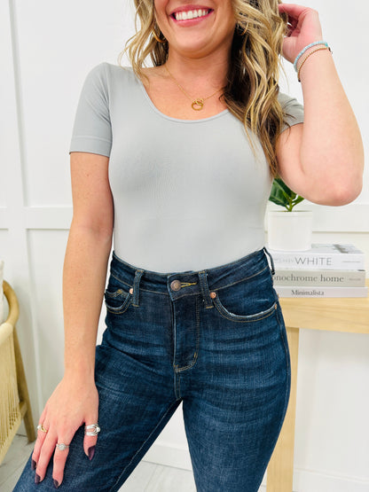 Seamless Reversible V Neck Shapewear Top In Multiple Colors