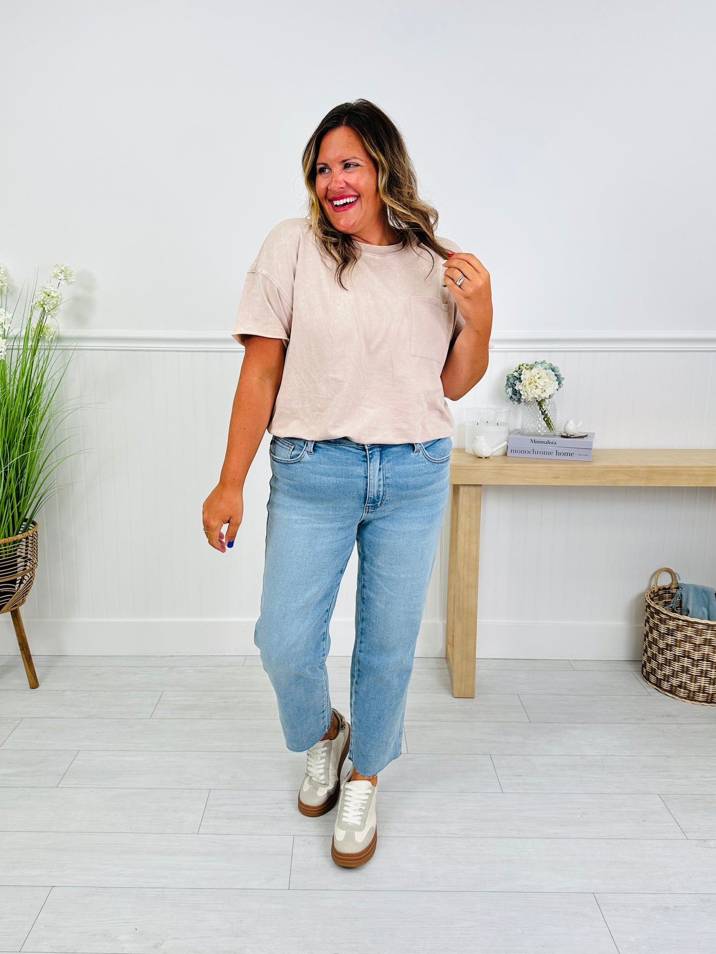 Judy Blue Feel Good Fit Ankle Straight Jeans