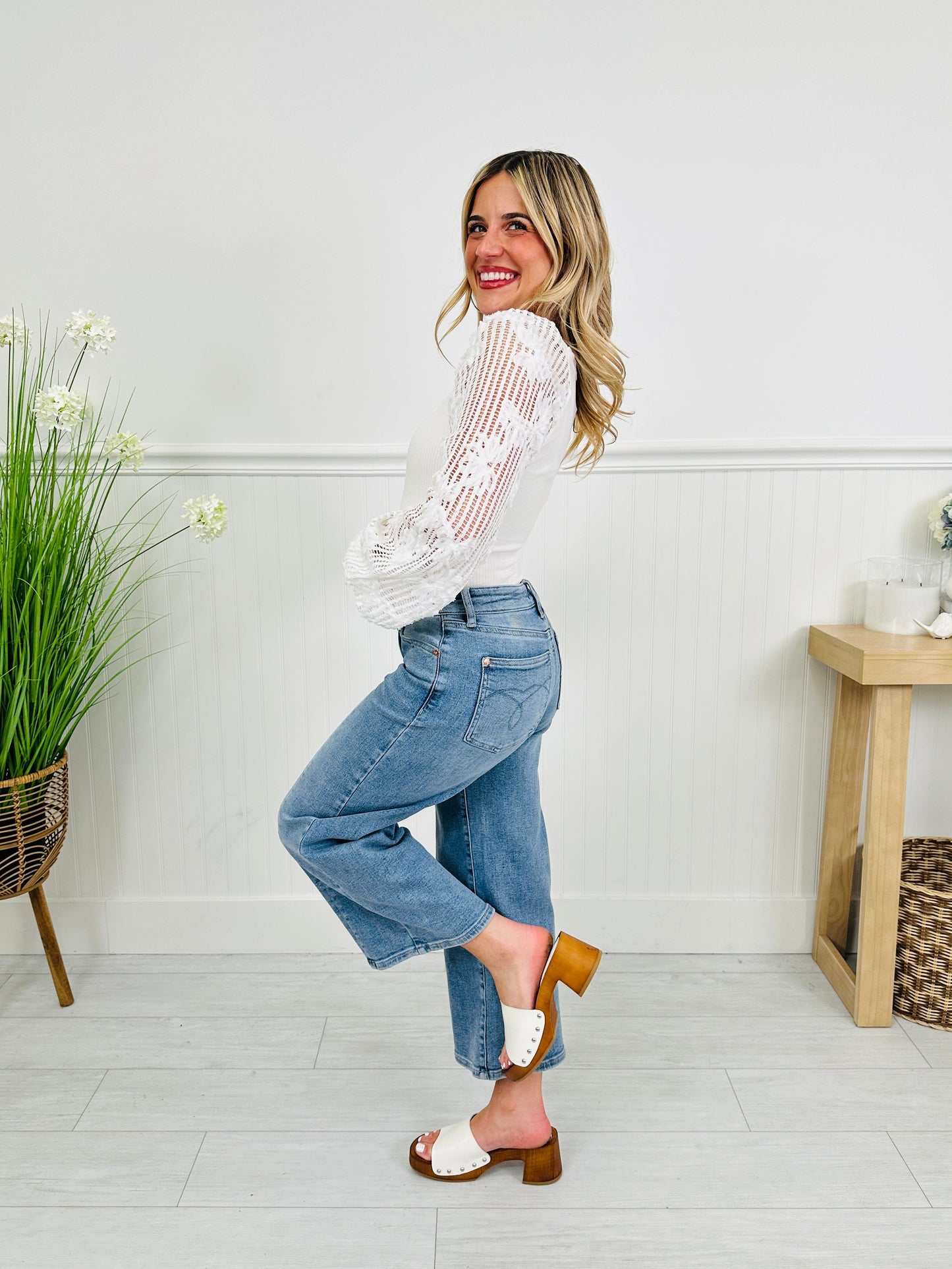 Judy Blue Spring Forward Cropped Wide Leg Jeans