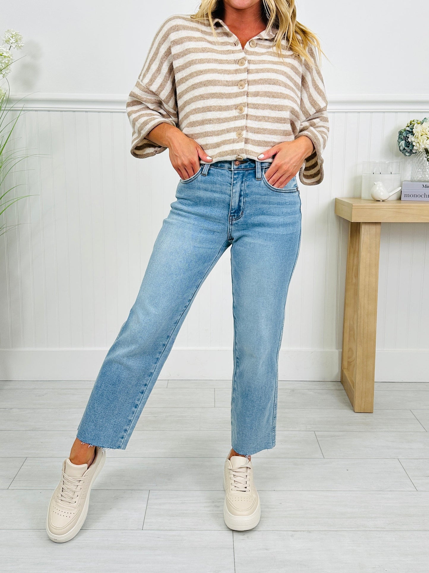 Judy Blue Feel Good Fit Ankle Straight Jeans