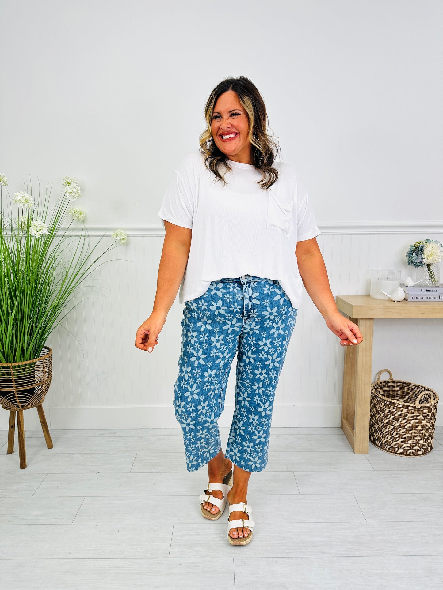 Judy Blue Daisy Daze Cropped Wide Leg Jeans