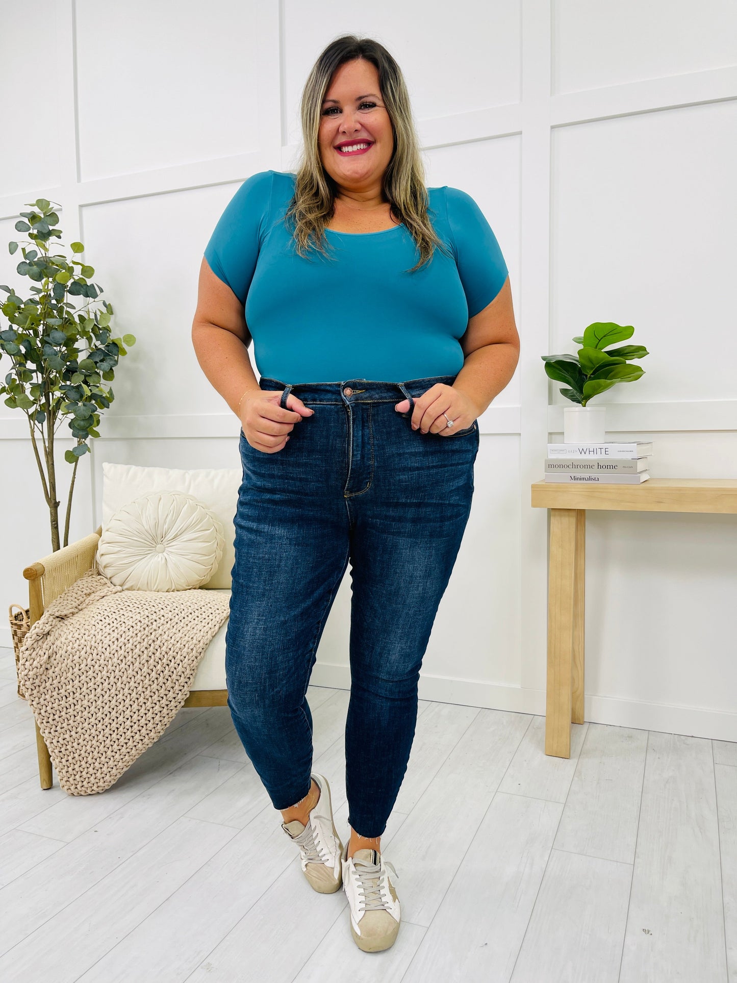 Seamless Reversible V Neck Shapewear Top In Multiple Colors