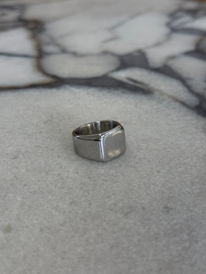 Bold Signet Ring Silver