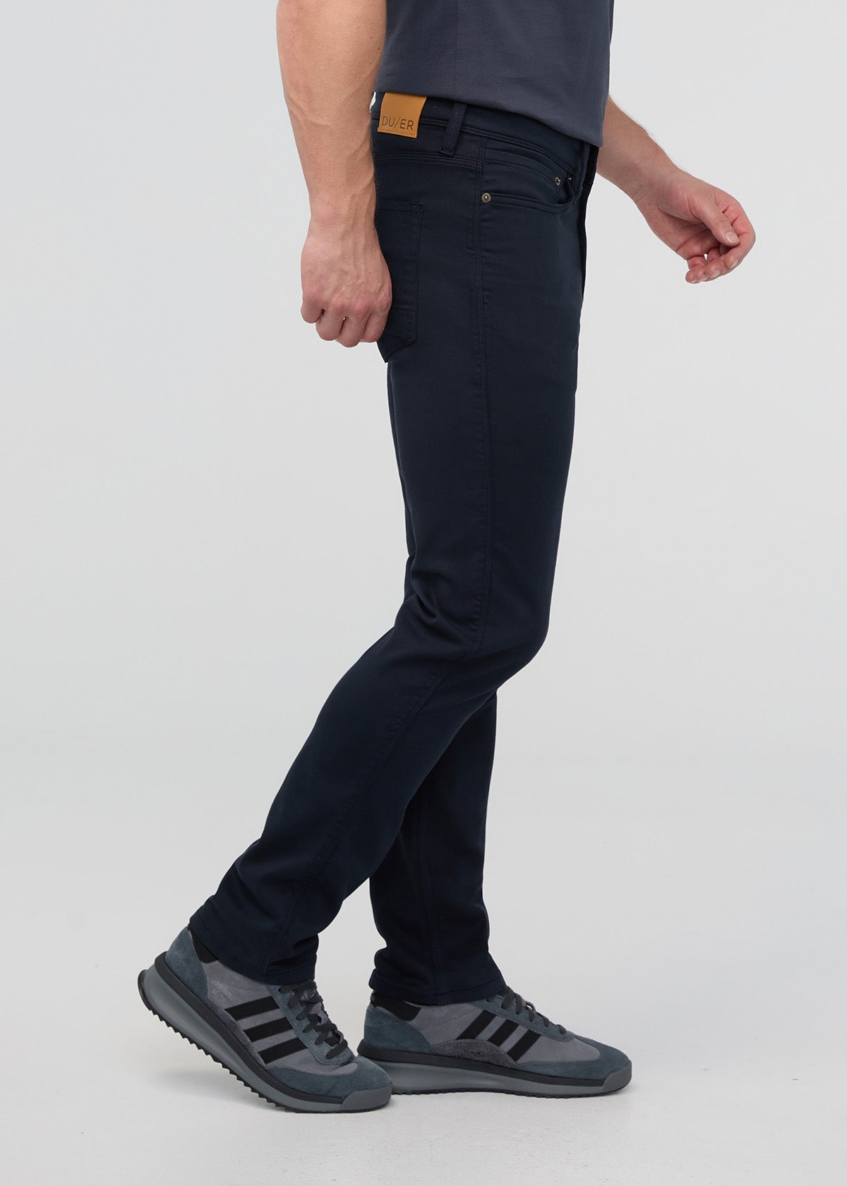 No Sweat Slim Straight - Navy