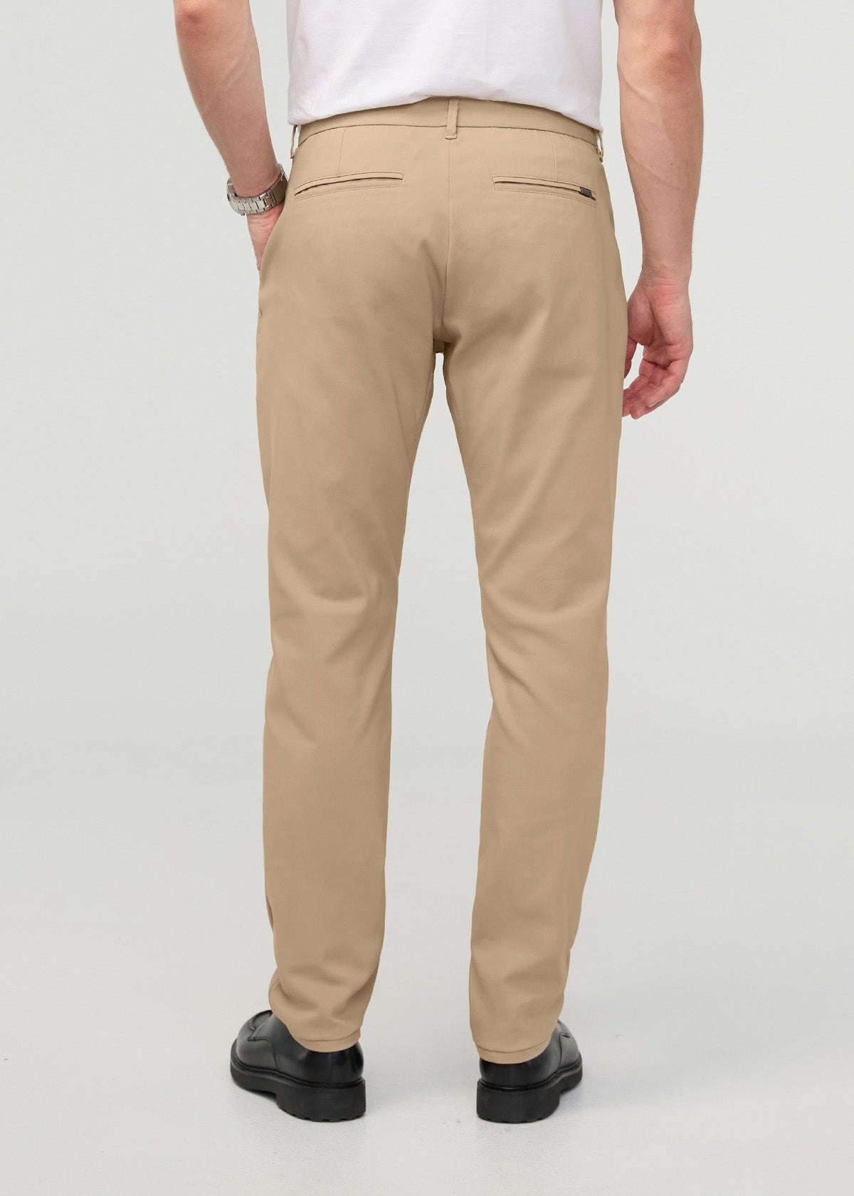 NuStretch Relaxed Taper Trouser - Desert Khaki