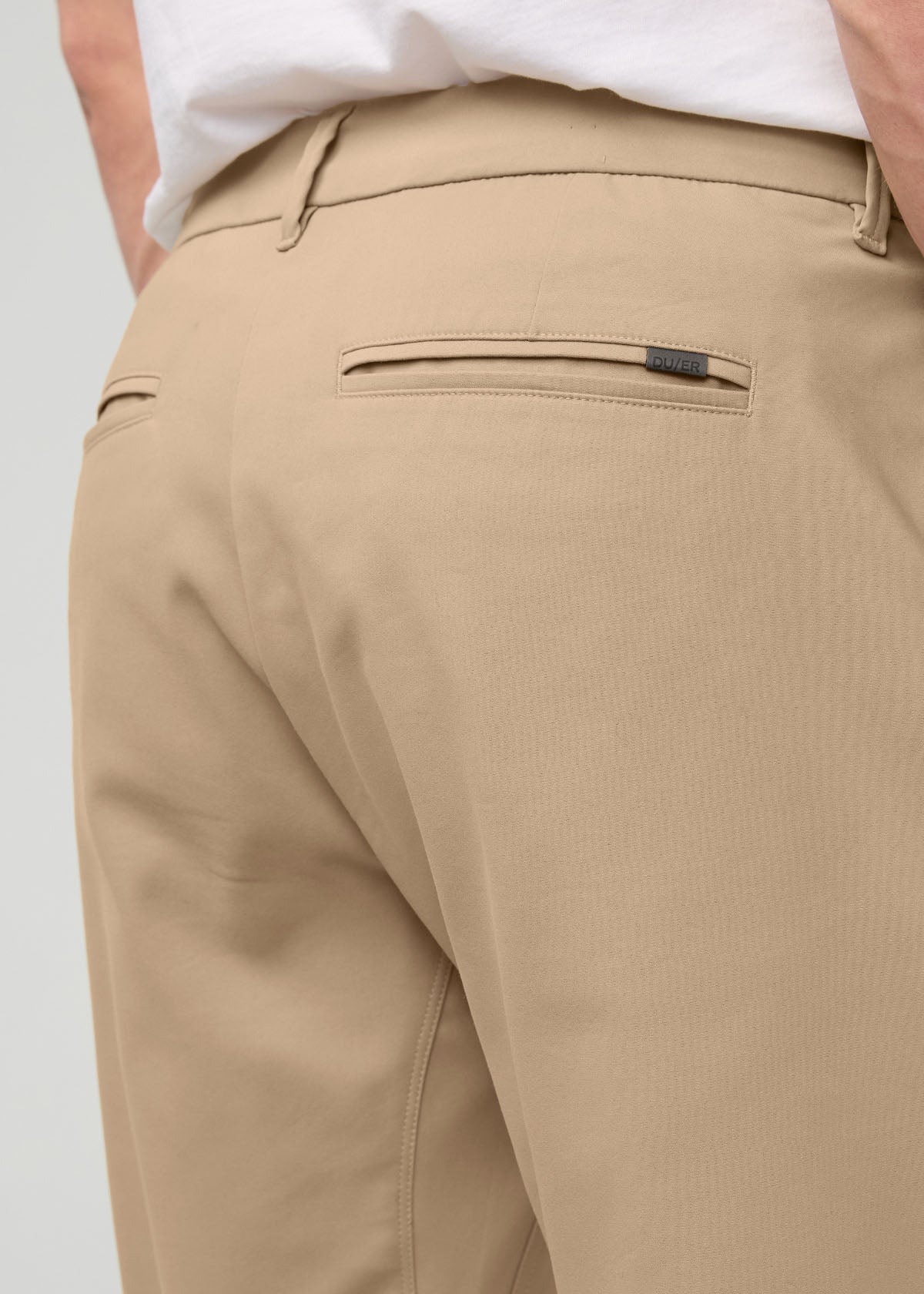 NuStretch Relaxed Taper Trouser - Desert Khaki