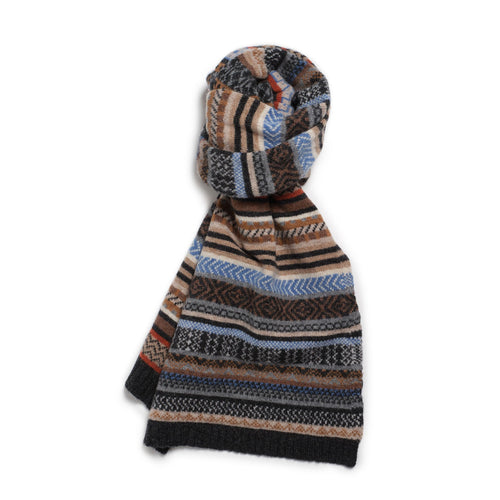 Traquair Scarf in Truffle